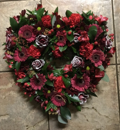 Loose Open Heart - Open loose heart available in a variety of colours. Please specify in special instructions. Available in different sizes. Loose Open Heart - Open loose heart available in a variety of colours. Please specify in special instructions. Available in different sizes.