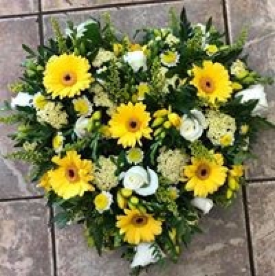 Closed Loose Heart - Loose closed heart beautifully made in colours to suit. Closed Loose Heart - Loose closed heart beautifully made in colours to suit.